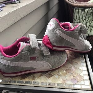 Puma girls size 7. Never worn